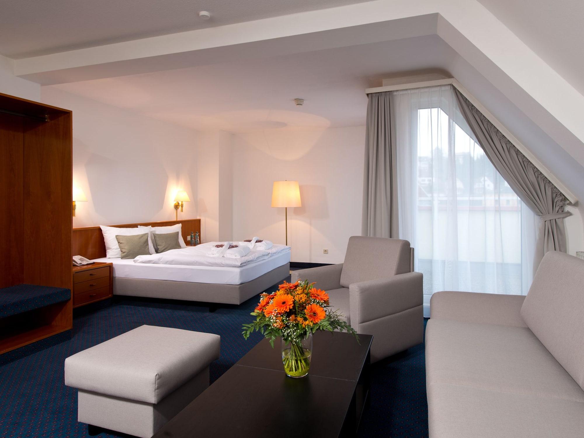 Achat Hotel Neustadt an der Weinstraße Екстериор снимка