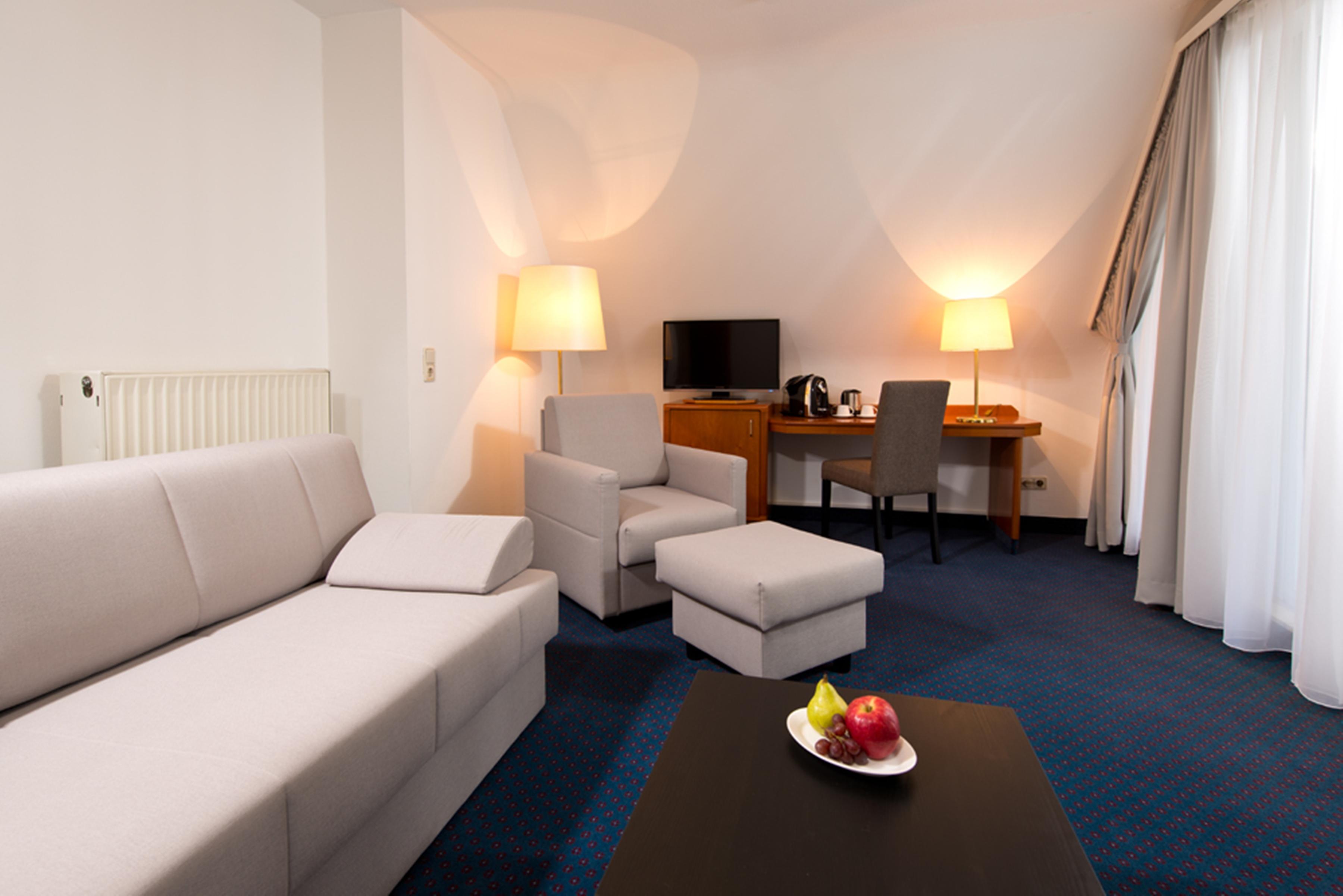 Achat Hotel Neustadt an der Weinstraße Екстериор снимка