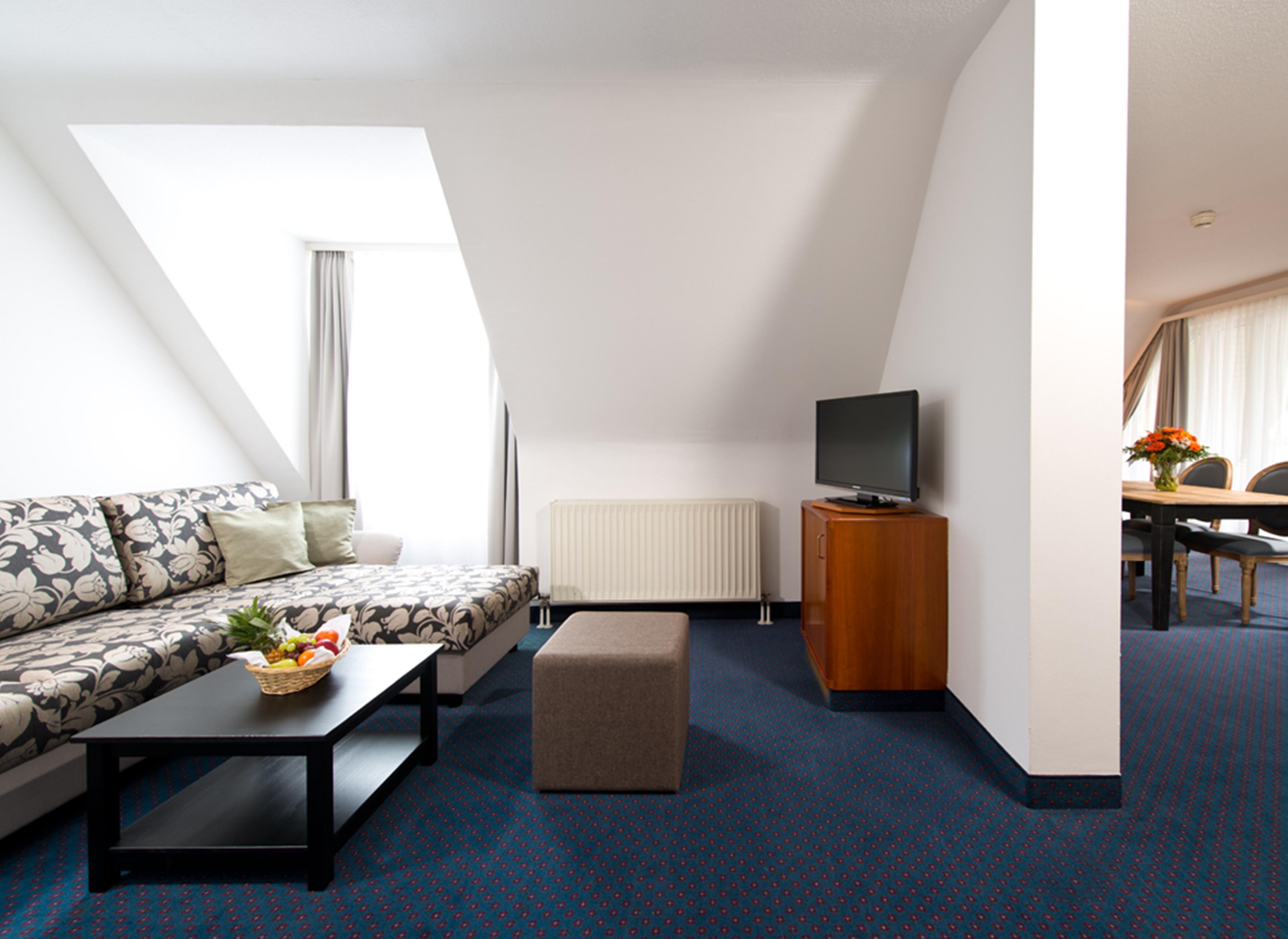 Achat Hotel Neustadt an der Weinstraße Екстериор снимка