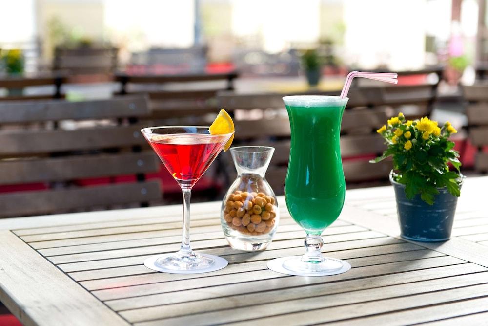 Achat Hotel Neustadt an der Weinstraße Екстериор снимка