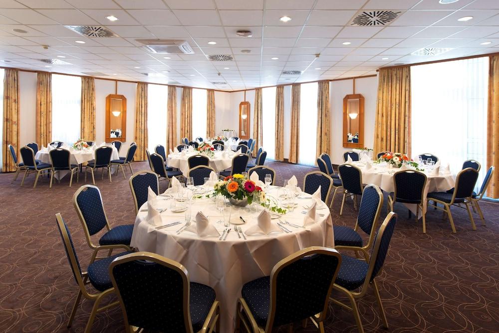 Achat Hotel Neustadt an der Weinstraße Екстериор снимка
