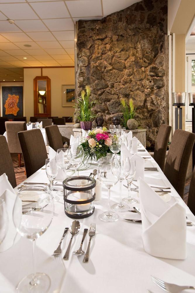 Achat Hotel Neustadt an der Weinstraße Екстериор снимка