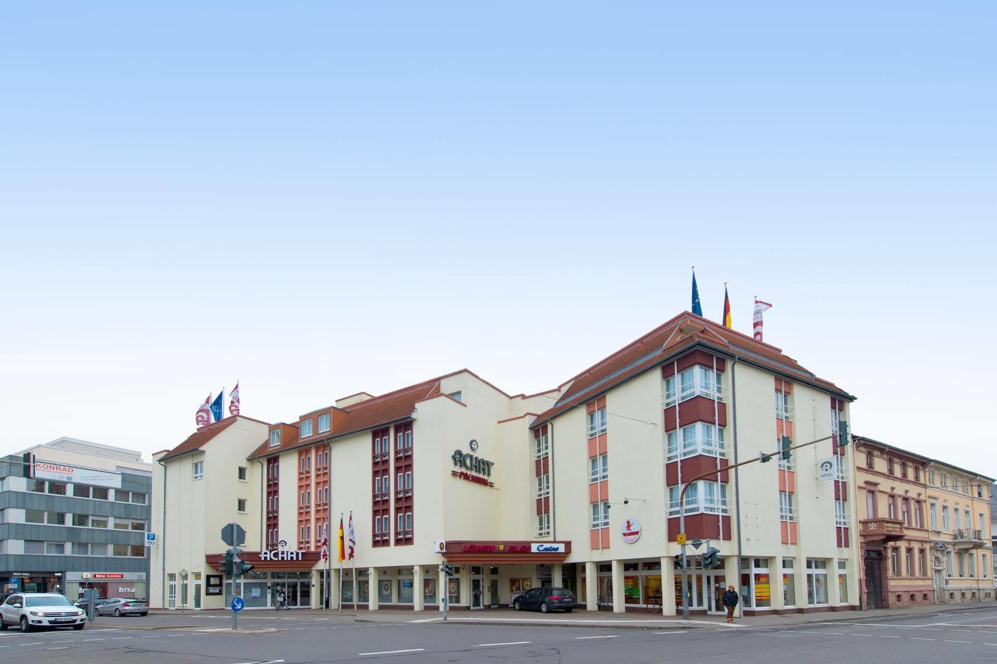 Achat Hotel Neustadt an der Weinstraße Екстериор снимка