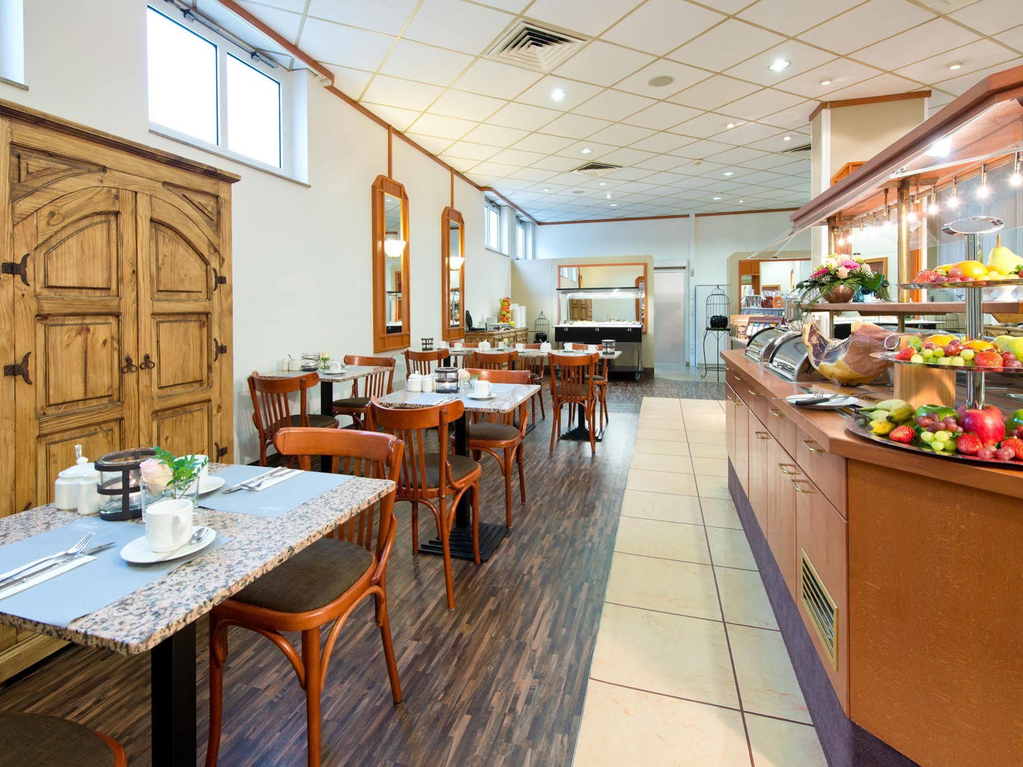 Achat Hotel Neustadt an der Weinstraße Екстериор снимка
