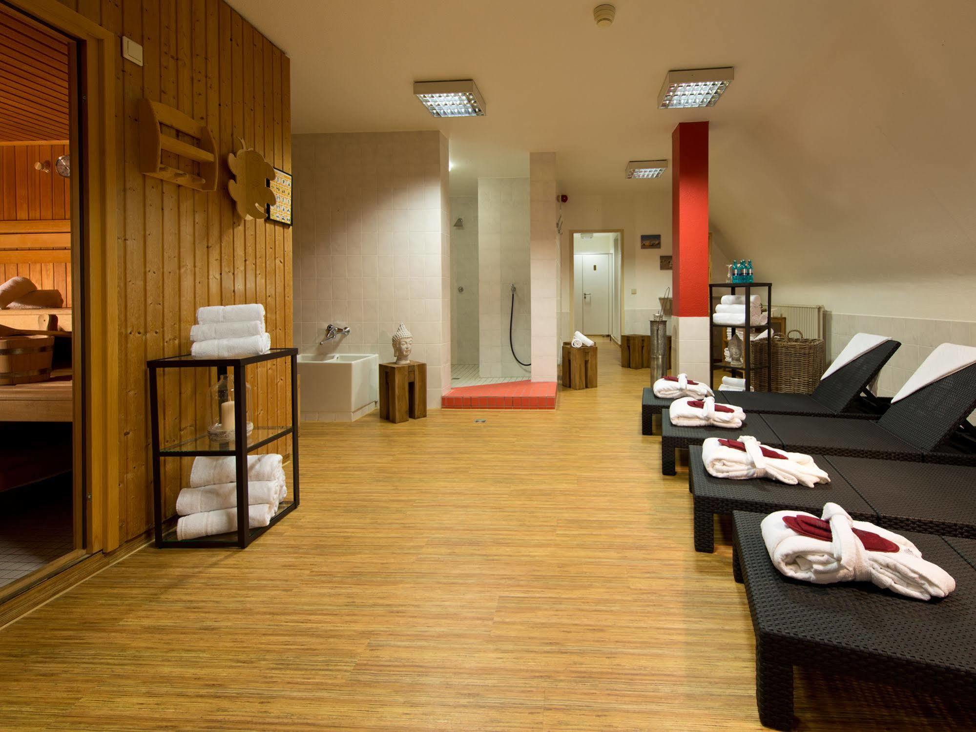 Achat Hotel Neustadt an der Weinstraße Екстериор снимка