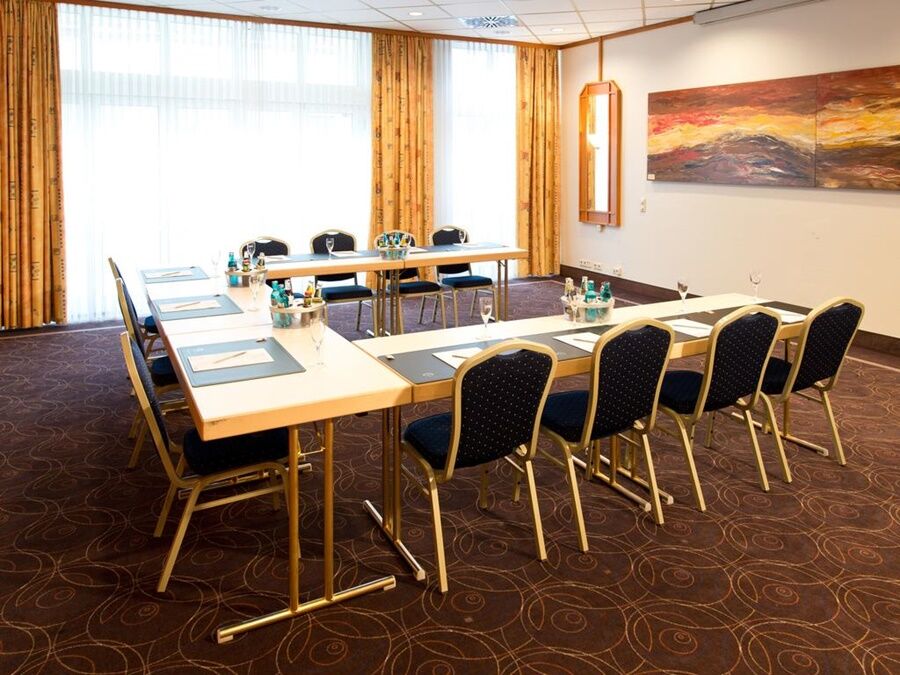 Achat Hotel Neustadt an der Weinstraße Екстериор снимка